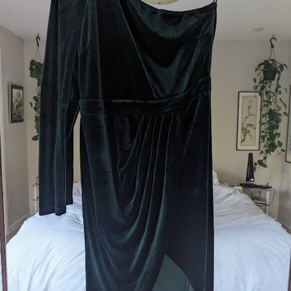 SHEIN SXY One Shoulder Puff Sleeve Draped Velvet Dress size - Picture 4 of 8